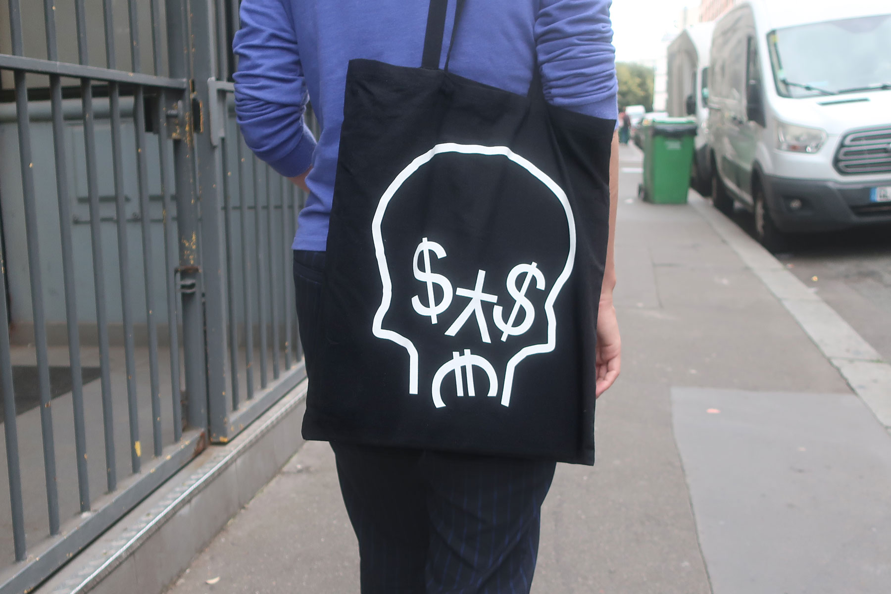 Claude Closky, ‘Syse,’ 2016-2023, Paris: artist’s edition. Tote bag, cotton, screen print, 42 x 38 cm. 